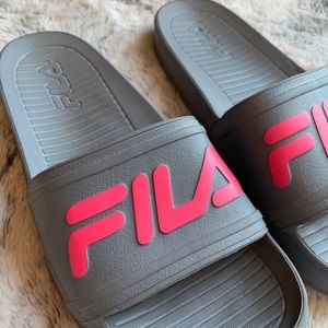 Fila Slides